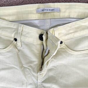 Rich & Skinny ✨ Light Yellow Skinny Jeans